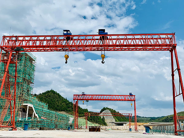 60t龍門(mén)吊出租集裝箱門(mén)機(jī)山東日照案例