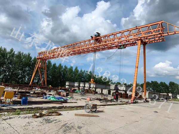 福建廈門門式起重機(jī)廠家門式起重機(jī)多種規(guī)格型號