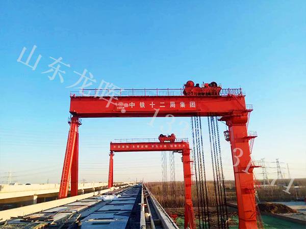 100噸門(mén)式起重機(jī)的維護(hù)保養(yǎng)工作應(yīng)該如何進(jìn)行？